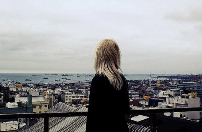 ​触动人心的情感文案长句触动人心的情感文案(17句)