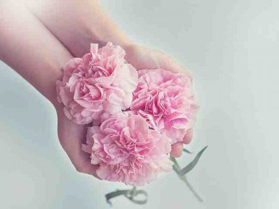 ​适合发朋友圈爱情句子 发朋友圈的爱情精美句子