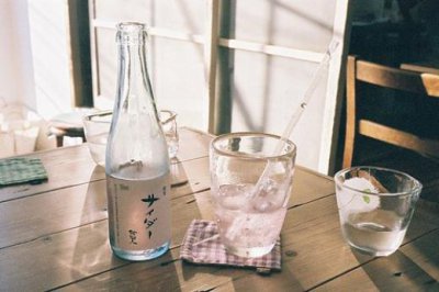 ​一个人心累伤感说说（qq说说悲伤的心情句子）