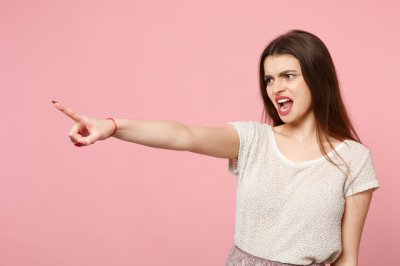 ​一肚子火的说说 想爆发心情愤怒的说说