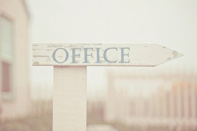 ​八月你好的正能量句子七月再见八月你好的说说大全