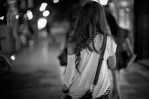 形容自己跌倒自己爬的句子 跌倒了爬起来的励志说说