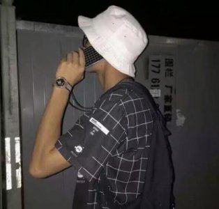 ​致拼搏路上的自己[32句] (朋友圈正能量简短语句)