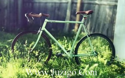 ​可爱女生的沙雕个性签名(精选30句)