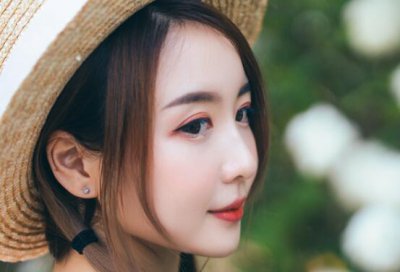 ​“无关爱情”的自由文案