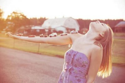 ​辛苦一天的励志短语（几个字的简单短语说说）