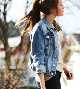 ​一句青春励志唯美句子（青春的句子简短唯美）