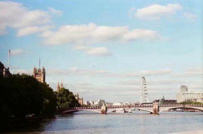 ​缓解当代年轻人的焦虑文案 心情不好低落时发的一句话