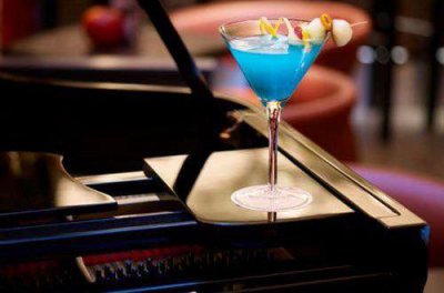 ​表达心情很失落的句子 终于，你还是说了分手，不在管我难不难