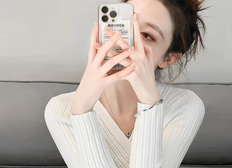 浪漫爱情情话经典句子(春天浪漫爱情的句子)