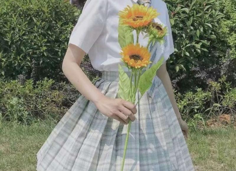 幽默的夸女生漂亮 幽默的夸女生漂亮短句