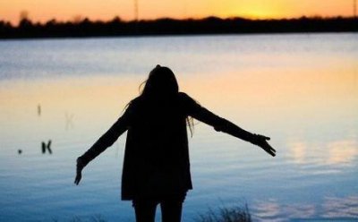 ​关于青春唯美励志句子 青春拼搏的霸气语录(40句)