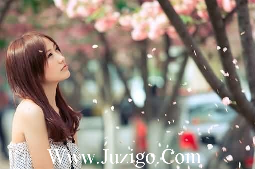 正能量满满的励志句子 对自己狠点的励志句子(82句)