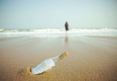 关于感情的说说：最凉的不过是人心，最卑微的不过是感情