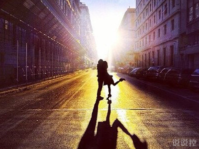 QQ爱情个性说说：你是我心安的理由，也是我心慌的源头