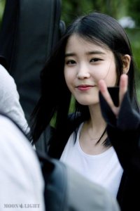 ​一个姓氏一句情话（姓氏文字短句大全）