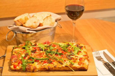 ​吃饭文案(发美食文案)