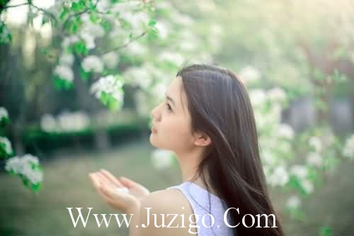 女生暗示男生表白短句(女生对男生的表白情话短句)