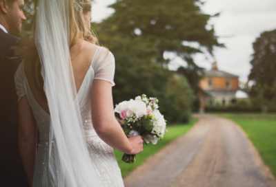 ​感悟爱情哲理句子_(感悟生活的哲理句子)