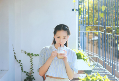 ​朋友相聚的句子心情短语(朋友相聚的句子唯美短句)